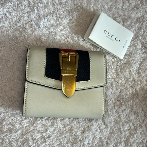 Gucci Sylvie Navy Sherry Line Wallet - Picture 3 of 9